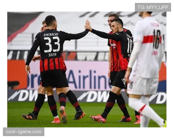 赫鲁斯蒂奇中场高光表现助法兰克福再添胜利 赫鲁斯蒂奇中场高光表现助法兰克福再添胜利