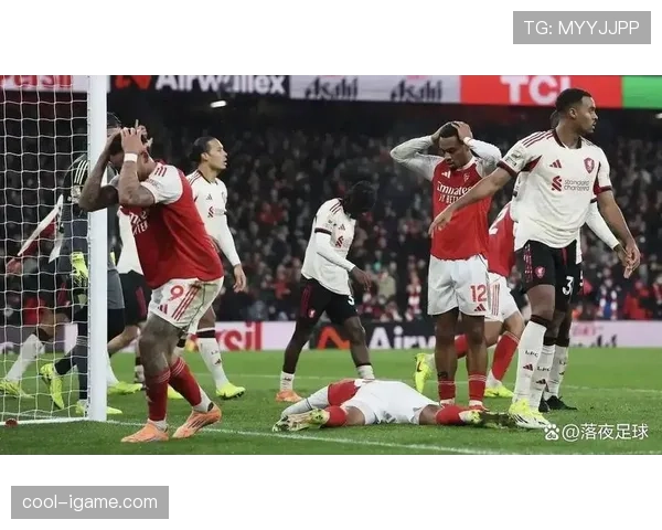 阿森纳控球体系创新持续升级,引领现代足球战术新潮流 阿森纳控球体系创新持续升级,引领现代足球战术新潮流