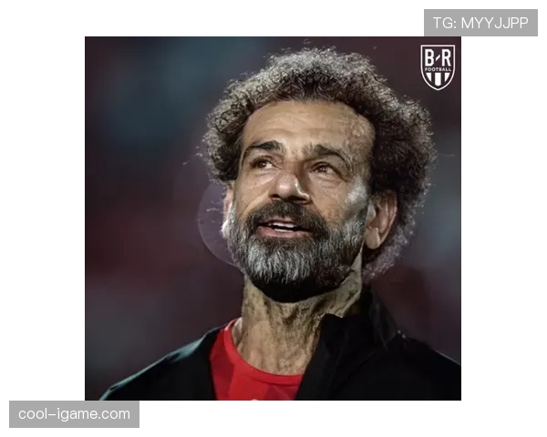 萨拉赫发型变化史:从简约到个性的球场风格演变 萨拉赫发型变化史:从简约到个性的球场风格演变